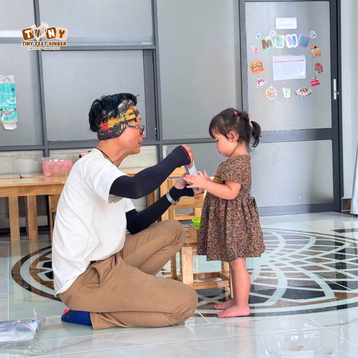 HÃY GIÚP CON HỌC TIẾNG ANH MỘT CÁCH THÚ VỊ VÀ HIỆU QUẢ! 🌟